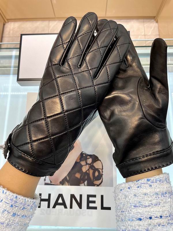 Chanel gloves hm94